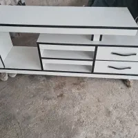 میزتلویزیون سفید