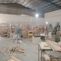 استخدام نیروی نجار