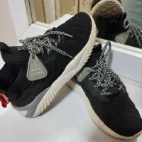 کتونی پارچه‌ای