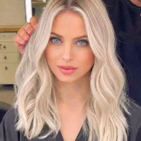 مدل برای رنگ مو