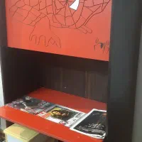 میز تحریر و کامپیوتر