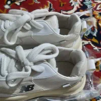 یک جفت کفش کتونی خارجی نو سایز ۳۷