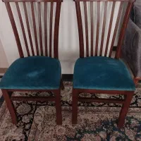 دو عدد صندلی ناهارخوری تمیز و سالم