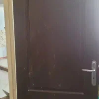 درب چوبی در حد نو