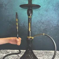 قلیان زن حرفه ای