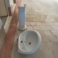 روشویی با پایه در حد نو