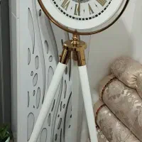 ساعت ایستاده