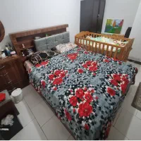 تخت نوزاد کنار تخت مادر