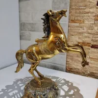 مجسمه برنزی