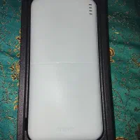 یک عدد پاور بانک