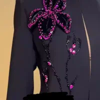 لباس سنگدوزی