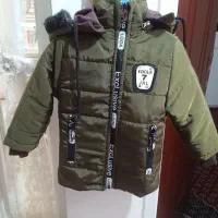 کاپشن|کفش و لباس بچه|جونقان, |دیوار