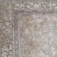 فرش بسیار تمیز و در حد نو