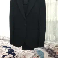 کت و شلوار خوش تن وتقریبآ کشی