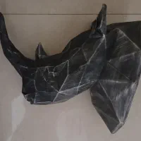 مجسمه دیوارکوب