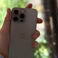 اپل iPhone 15 Pro Max با حافظهٔ ۲۵۶ گیگابایت