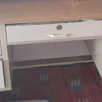 میز کار چهار کشو