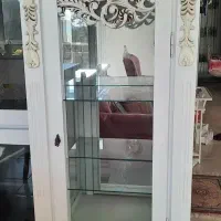بوفه سفید،ویترین