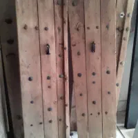 فروش در بهای قدیمی با قدمت 100 سال|کلکسیون اشیاء عتیقه|اصفهان, آبشار|دیوار