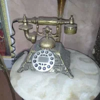 میز تلفن و آینه شمعدان و ساعت و سماور برنزی|ساعت دیواری و تزئینی|همدان, |دیوار