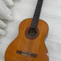 گیتار یاماها C40