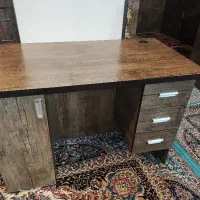 میز تحریر محکم و مقاوم در حد نو