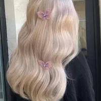 خدمات تخصصی رنگ و لایت ومیکاپ وشنیون|خدمات آرایشگری و زیبایی|هشتگرد, هشتگرد قدیم|دیوار