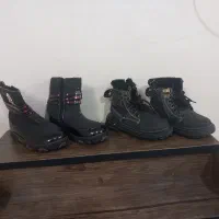 بوت بچگانه در حد نو