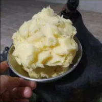 کره گاو محلی کرمانشاه درپیشاهنگی با عطر بوی عالی|خوردنی و آشامیدنی|کرج, پیشاهنگی|دیوار