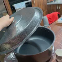 قابلمه تفلون سایز ۵۰ برند سارا (نو و استفادهنشده)