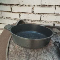 مقدارزیادی ماهیتابه سایز 30دونی600 مشکی ونک مدادی|ظروف پخت‌وپز|اهواز, کمپلو شمالی|دیوار