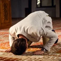 اموزش قران و عربی و نماز و‌روزه اموات