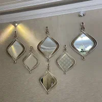 آینه ویک عدد صندلی