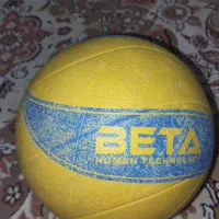 توپ والیبال بتا