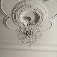 2 عدد لوستر ۸ لامپ و ۶ لامپی در حد نو