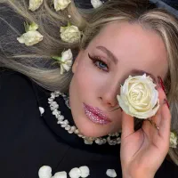 اکستنشن مژه مهدیا