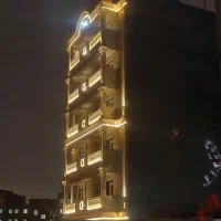 واحد ۱۱۰ متری پشت کفش زی زی