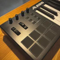 میدی کنترلر حرفه‌ای با ۶۱ کلاویه فول سایز|پیانو، کیبورد، آکاردئون|رشت, گلسار|دیوار