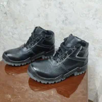 کفش کار ایمنی