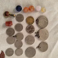 سکه و مروارید خیلی قدیمی قدمت ۱۰۰ ساله