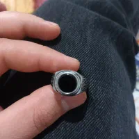انگشتر استیل خیلی شبیه انگشتر نقرس