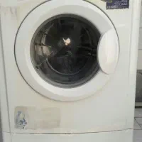 یک عدد لباسشویی لیندوزین ایتالیایی