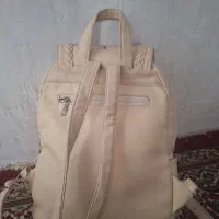 ‌کوله پشتی|کیف، کفش، کمربند|قم, چهل درخت‎|دیوار