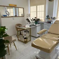 مشارکت یااجاره اتاق ازکلینیک به فیشیال،لاغری،لیزر|استخدام درمانی، زیبایی، بهداشتی|تهران, سنائی|دیوار