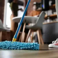 درخواست یک نفر خانم برای نظافت منزل