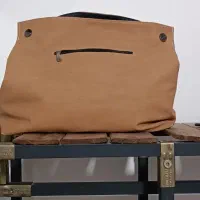 کیف بزرگ|کیف، کفش، کمربند|آشخانه, |دیوار