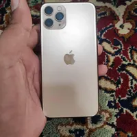اپل iPhone 11 با حافظهٔ ۲۵۶ گیگابایت