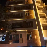 108متر-8ساله-کم-واحد-فول-امکانات-چهارباغ-شرقی