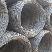 کارگردر کارخانه کشش واقع در شهرک ثامن