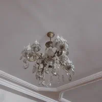 لوستر۸ شاخه برنجی و کریستالی ، ۵۰۰۰۰۰۰میلیون